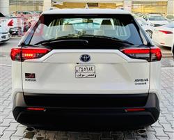 تۆیۆتا ڕاڤ 4